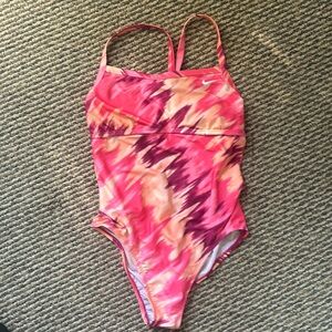 NIKE one piece swim suit